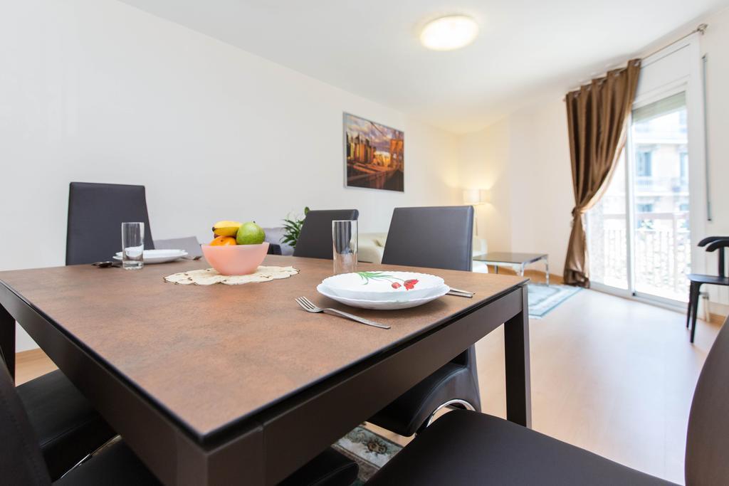 Stay Barcelona Central Apartments Bagian luar foto