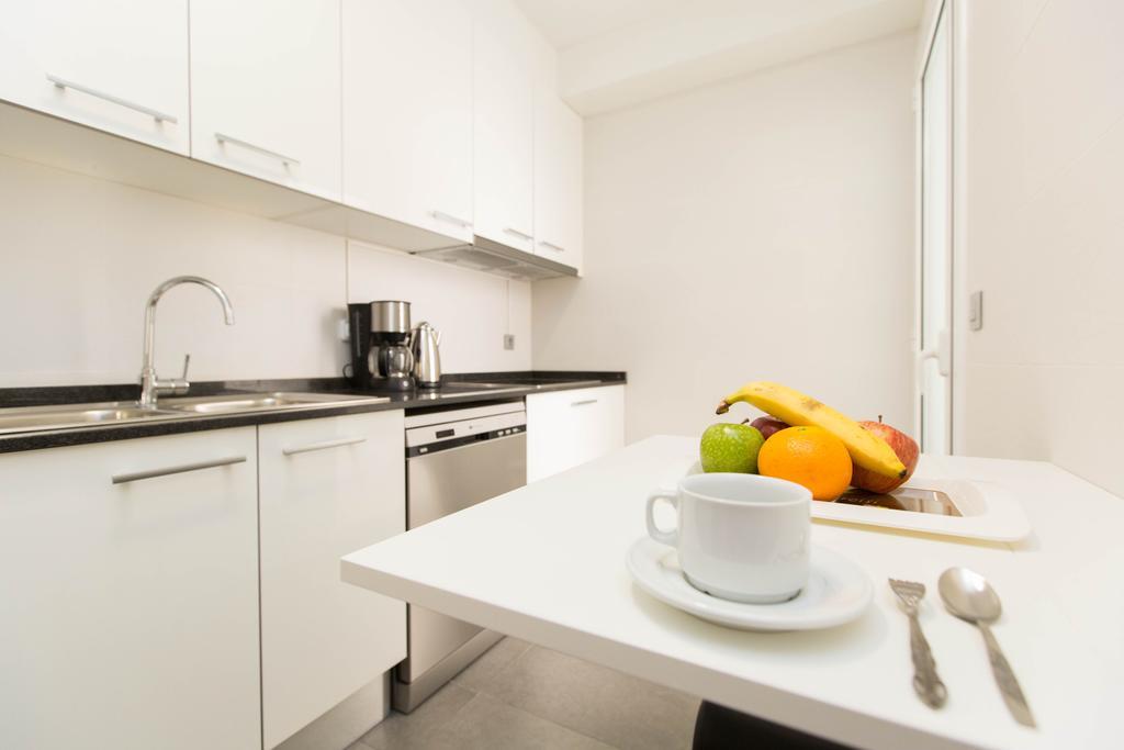 Stay Barcelona Central Apartments Bagian luar foto