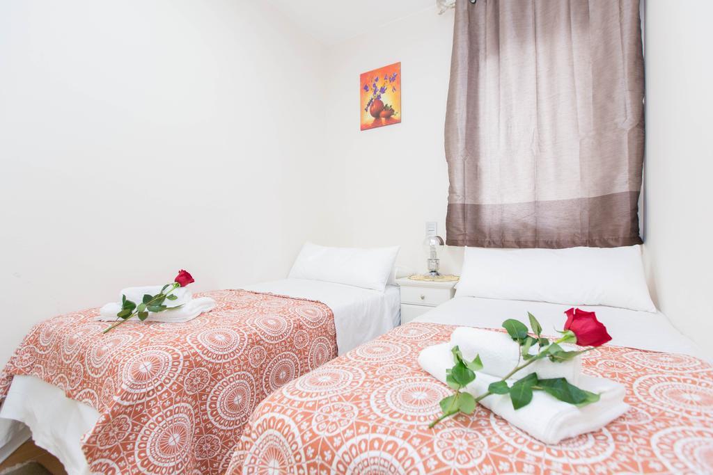 Stay Barcelona Central Apartments Bagian luar foto