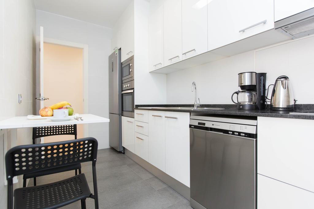 Stay Barcelona Central Apartments Bagian luar foto